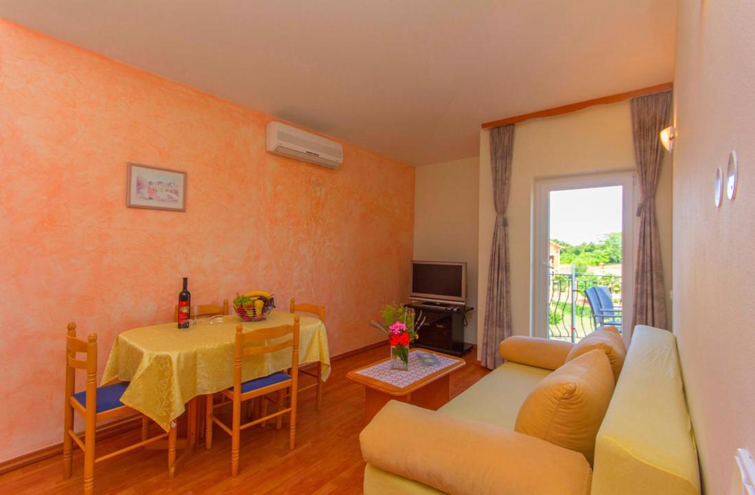 4 Palme Apartments A Funtana Buitenkant foto